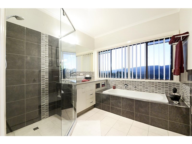 4/24 Illawong Street, Cannonvale QLD 4802