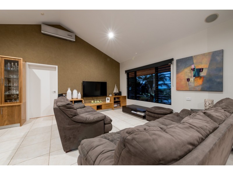 78 Stanley Drive, Cannonvale QLD 4802