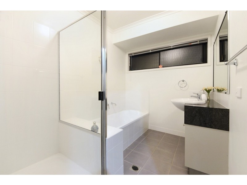 8 Curlew Court, Jubilee Pocket QLD 4802