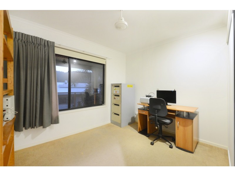 8 Curlew Court, Jubilee Pocket QLD 4802