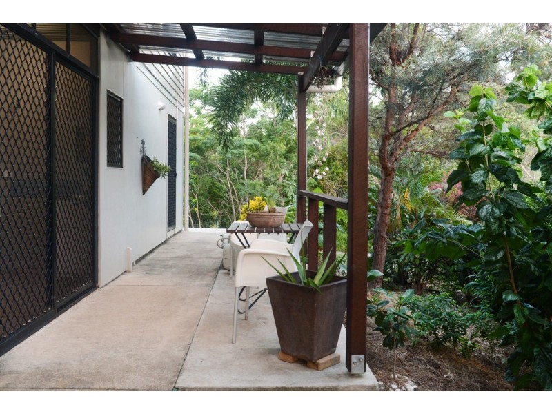 8 Curlew Court, Jubilee Pocket QLD 4802
