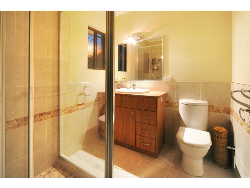 10 Jones Road, Cannonvale QLD 4802
