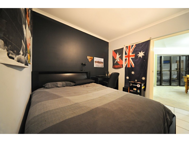 10 Jones Road, Cannonvale QLD 4802
