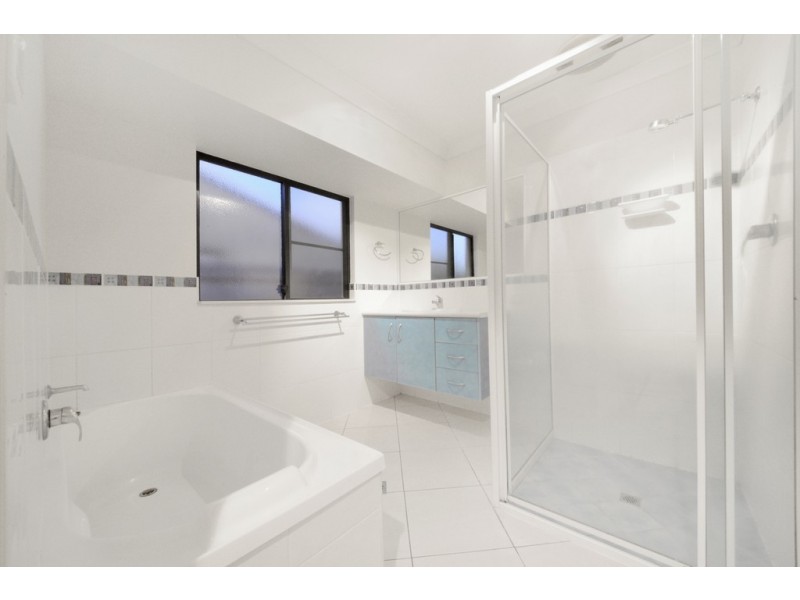 34 Banksia Court, Cannonvale QLD 4802