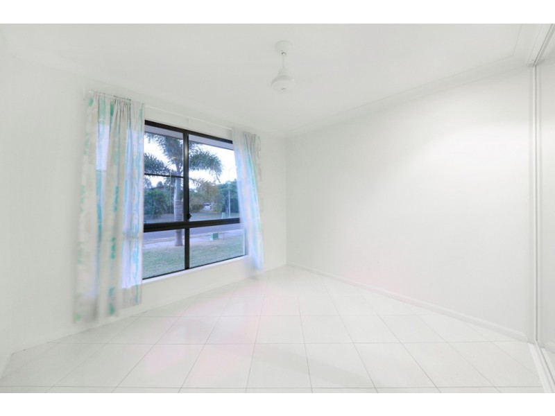 34 Banksia Court, Cannonvale QLD 4802