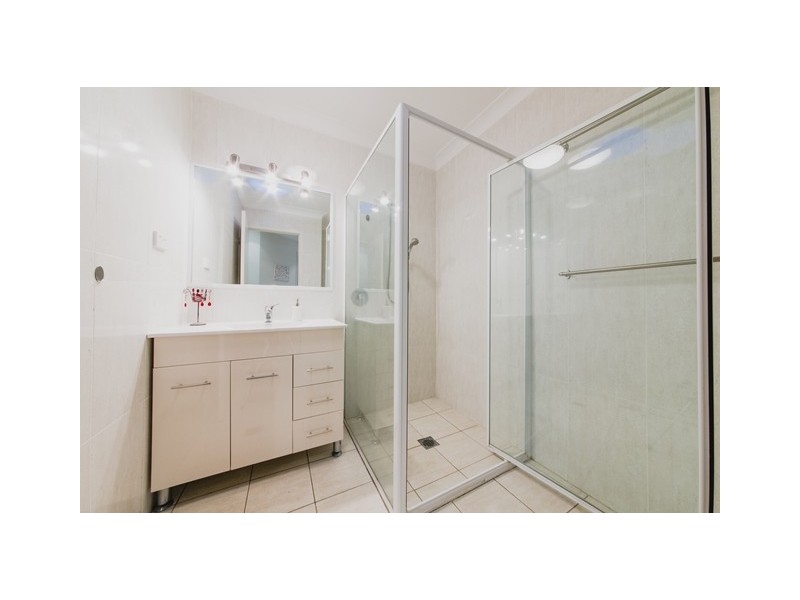 1/29 Sanctuary Avenue, Jubilee Pocket QLD 4802