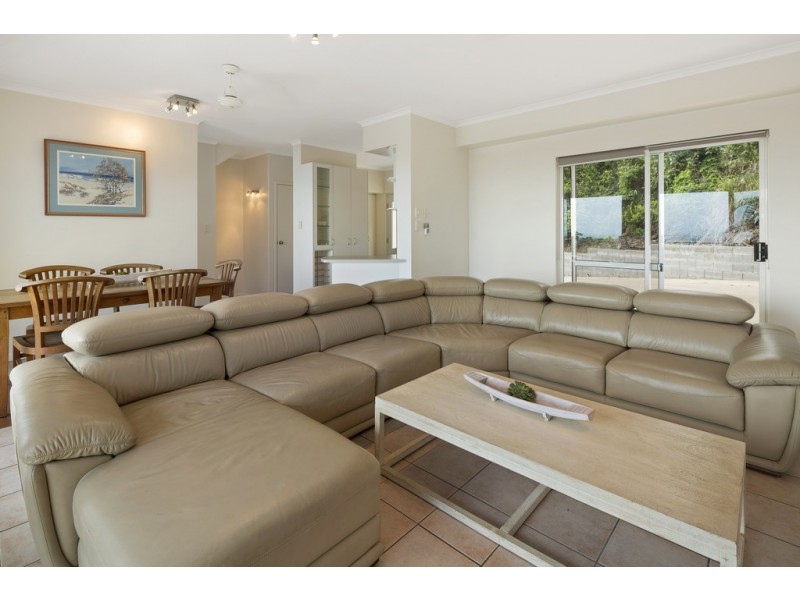 10/12 Eshelby Drive, Cannonvale QLD 4802