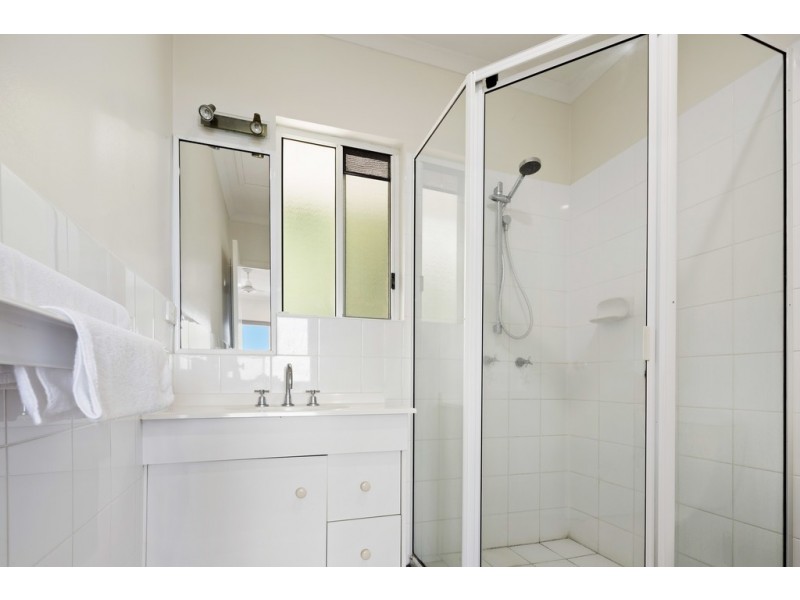 10/12 Eshelby Drive, Cannonvale QLD 4802