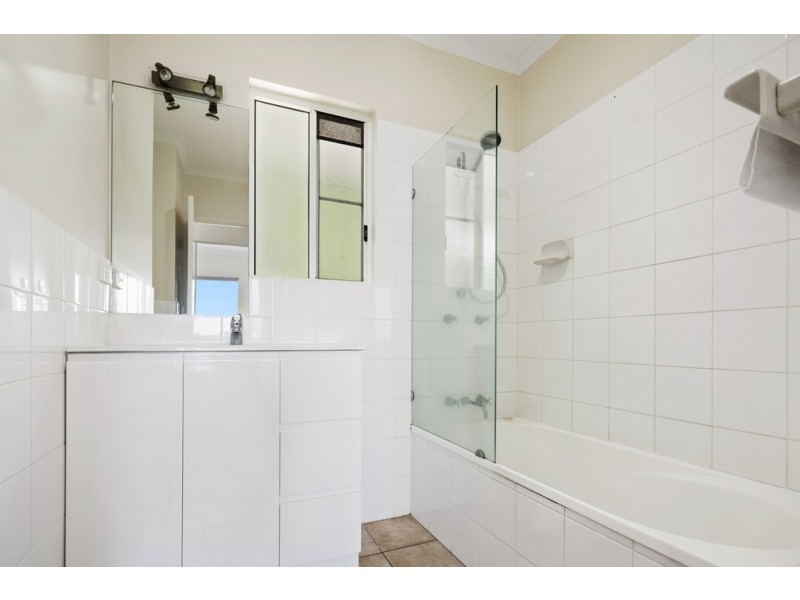 10/12 Eshelby Drive, Cannonvale QLD 4802