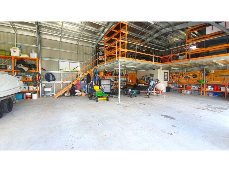 13 Henderson Street, Cannonvale QLD 4802