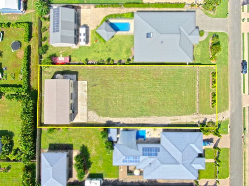 13 Henderson Street, Cannonvale QLD 4802