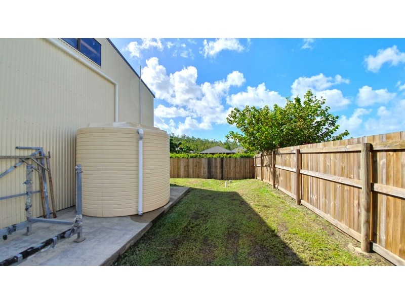 13 Henderson Street, Cannonvale QLD 4802