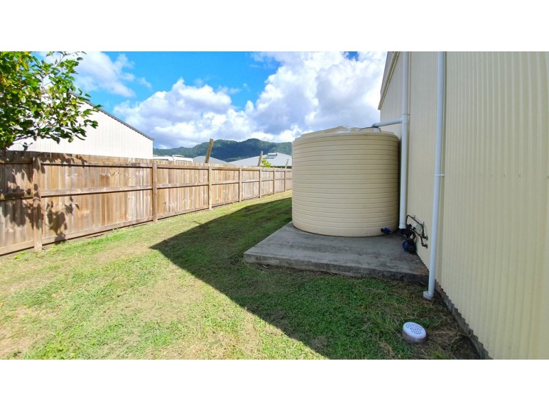 13 Henderson Street, Cannonvale QLD 4802