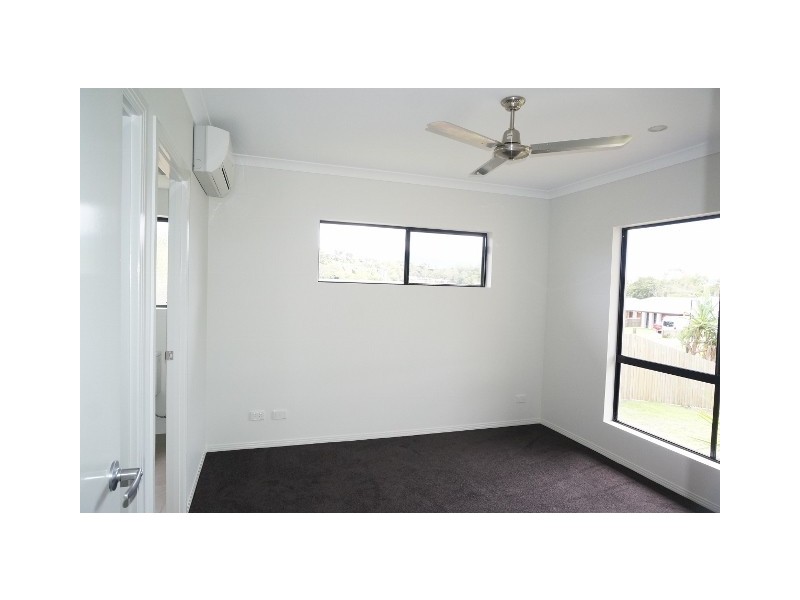 28 Twin Creek Court, Cannonvale QLD 4802