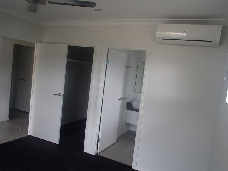 28 Twin Creek Court, Cannonvale QLD 4802