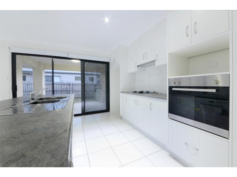 13 Companion Way, Cannonvale QLD 4802