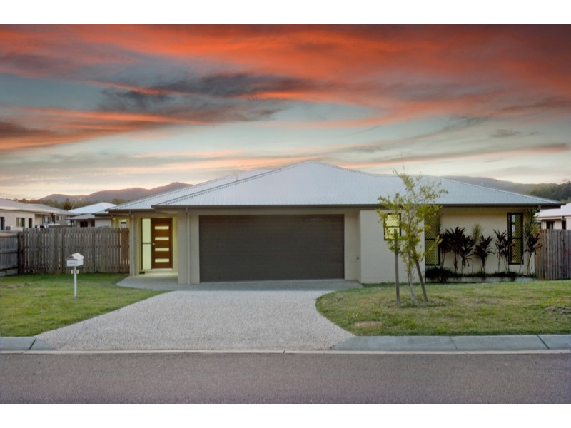 13 Companion Way, Cannonvale QLD 4802