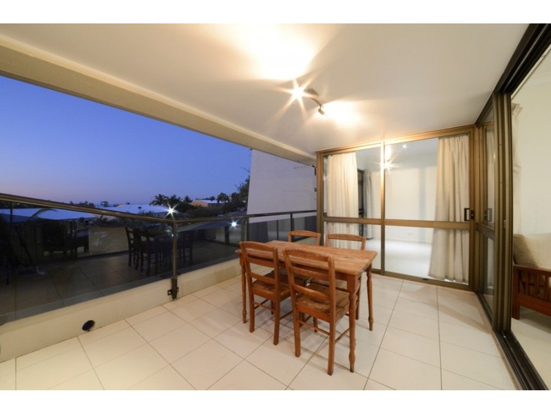 4/2 Eshelby Drive, Cannonvale QLD 4802