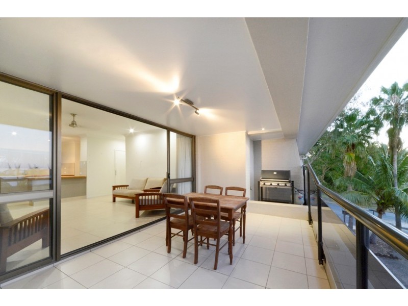 4/2 Eshelby Drive, Cannonvale QLD 4802