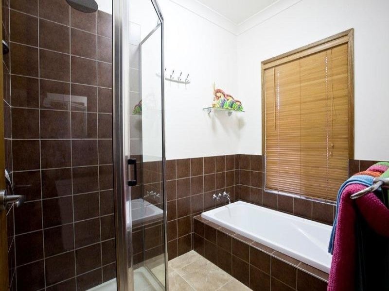 17 Country Road, Cannonvale QLD 4802