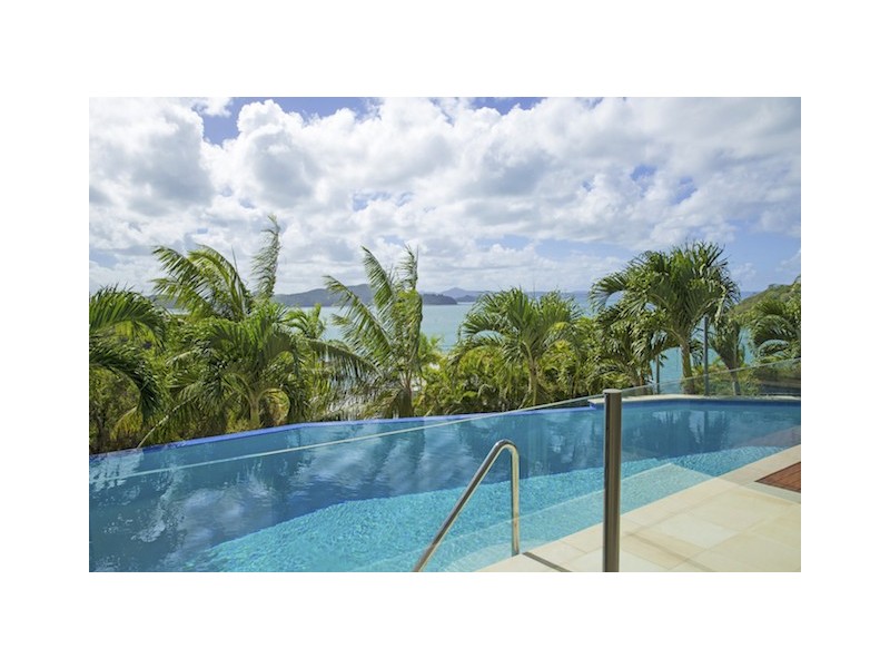7 Shutehaven Close, Shute Harbour QLD 4802