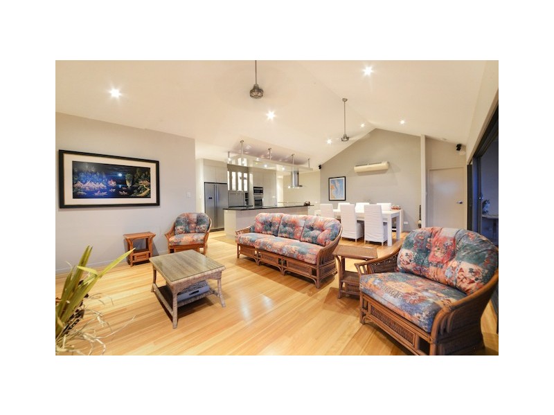 7 Shutehaven Close, Shute Harbour QLD 4802