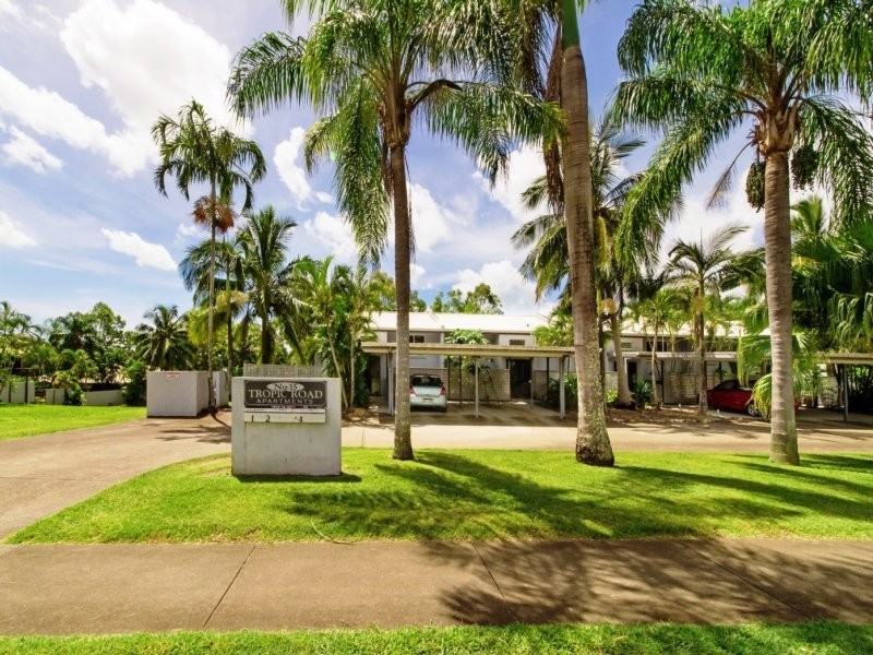 2/15 Tropic Road, Cannonvale QLD 4802