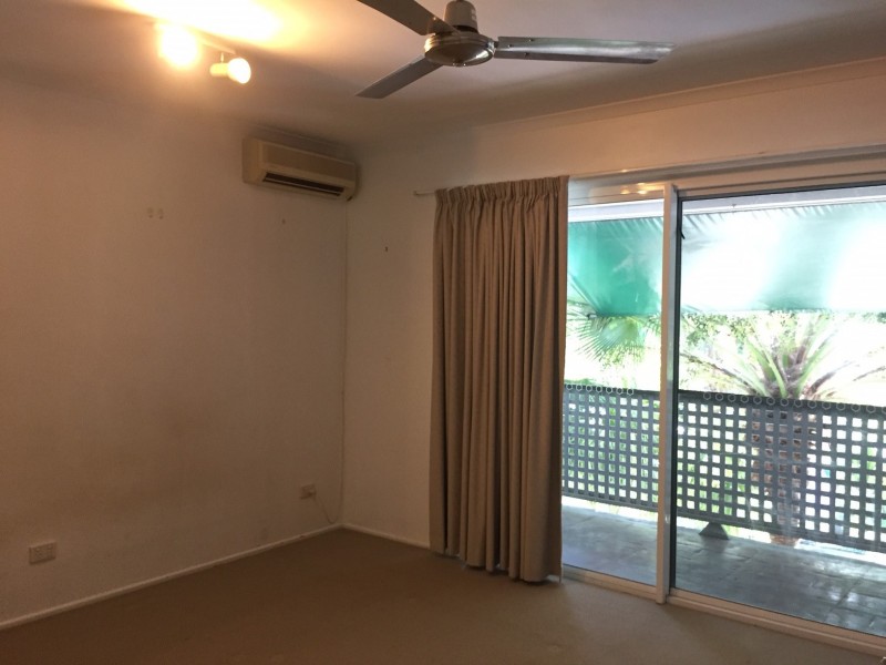 2/15 Tropic Road, Cannonvale QLD 4802