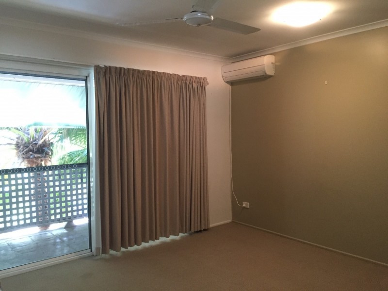 2/15 Tropic Road, Cannonvale QLD 4802