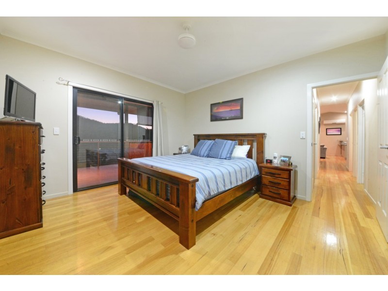 25 Kingfisher Terrace, Jubilee Pocket QLD 4802