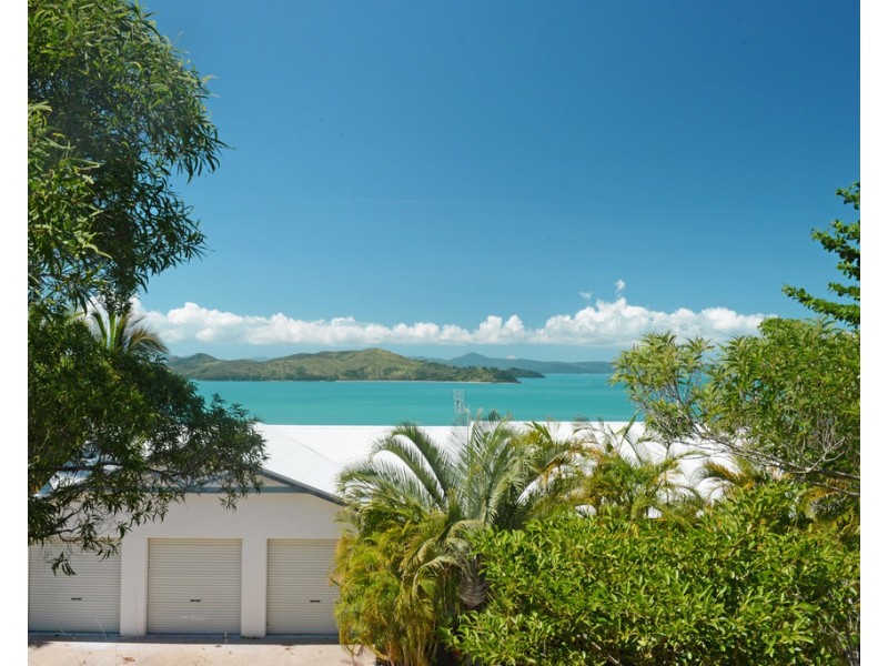 6 Neerim Crescent, Shute Harbour QLD 4802