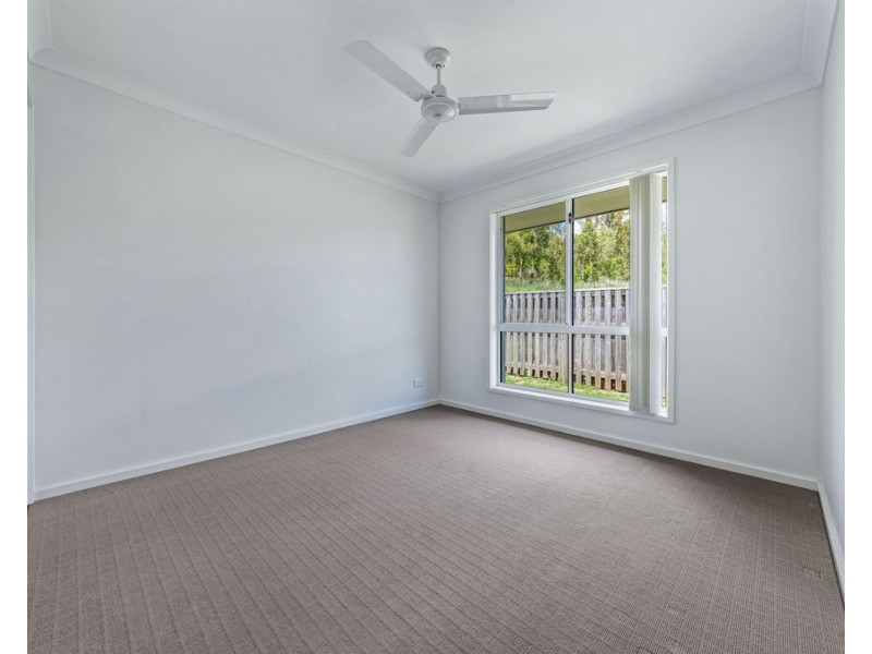 11 Spritsail Crescent, Cannonvale QLD 4802