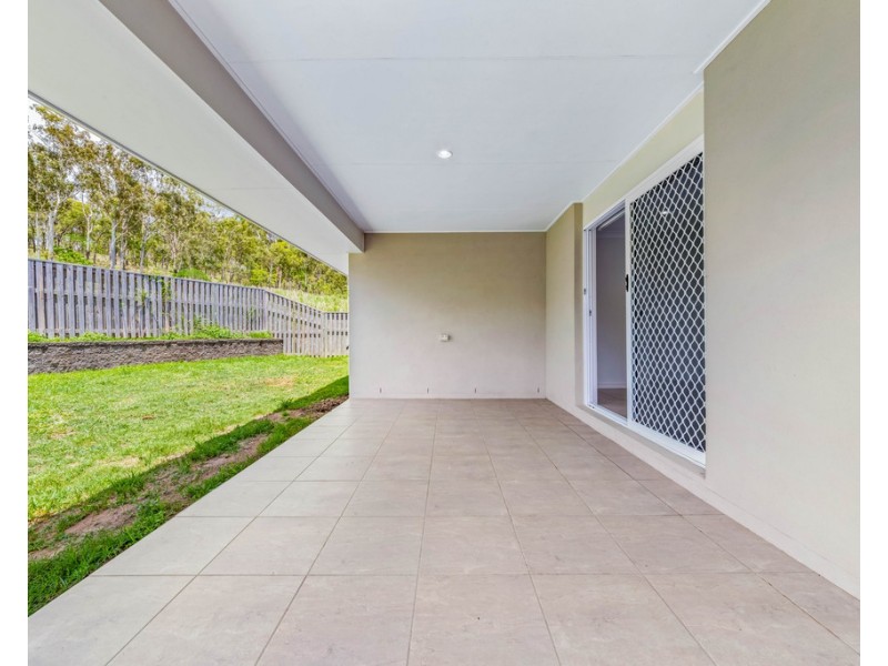 11 Spritsail Crescent, Cannonvale QLD 4802