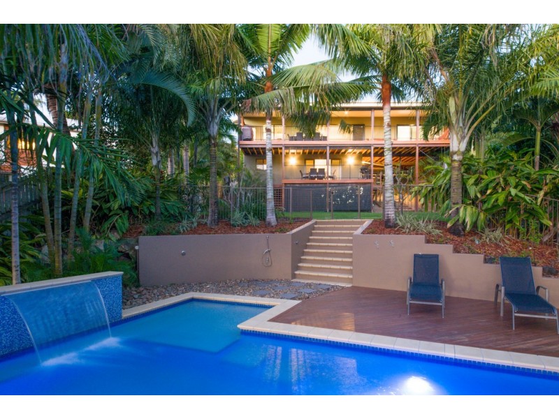 8 Golf Views, Cannonvale QLD 4802