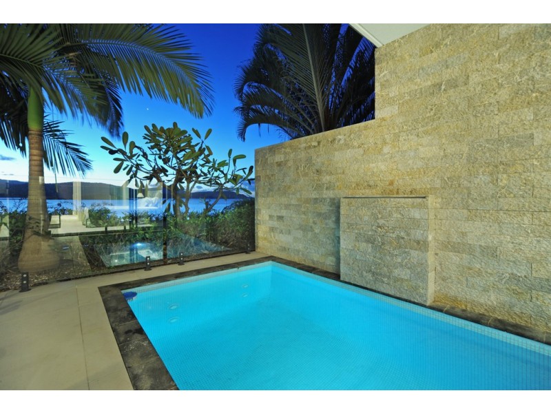 19/11 Altmann Avenue, Cannonvale QLD 4802