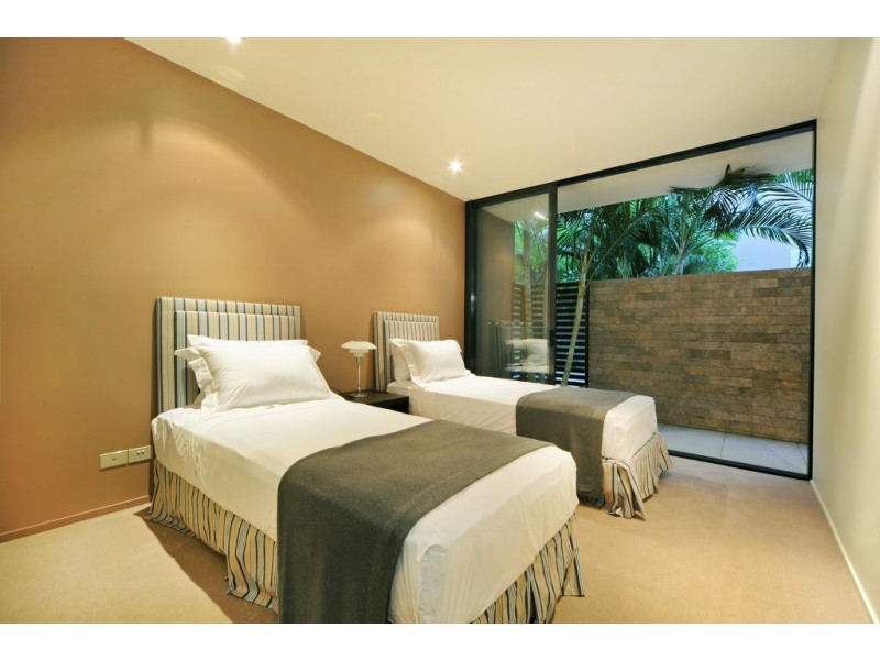 19/11 Altmann Avenue, Cannonvale QLD 4802