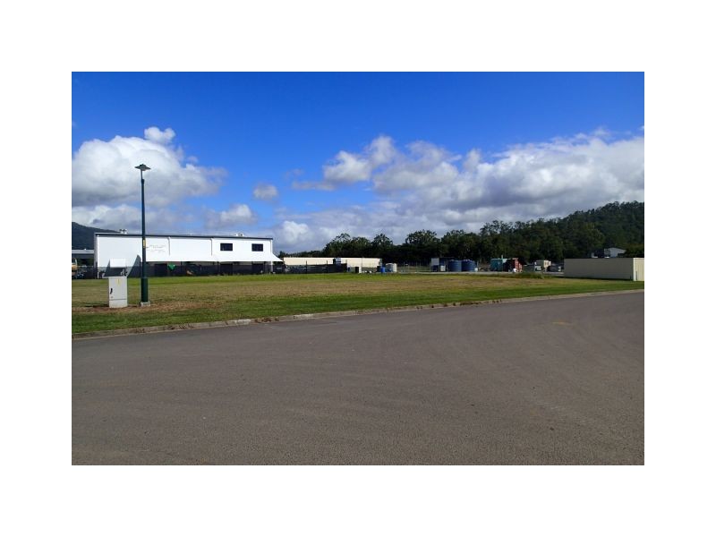 40 Carlo Drive, Cannonvale QLD 4802