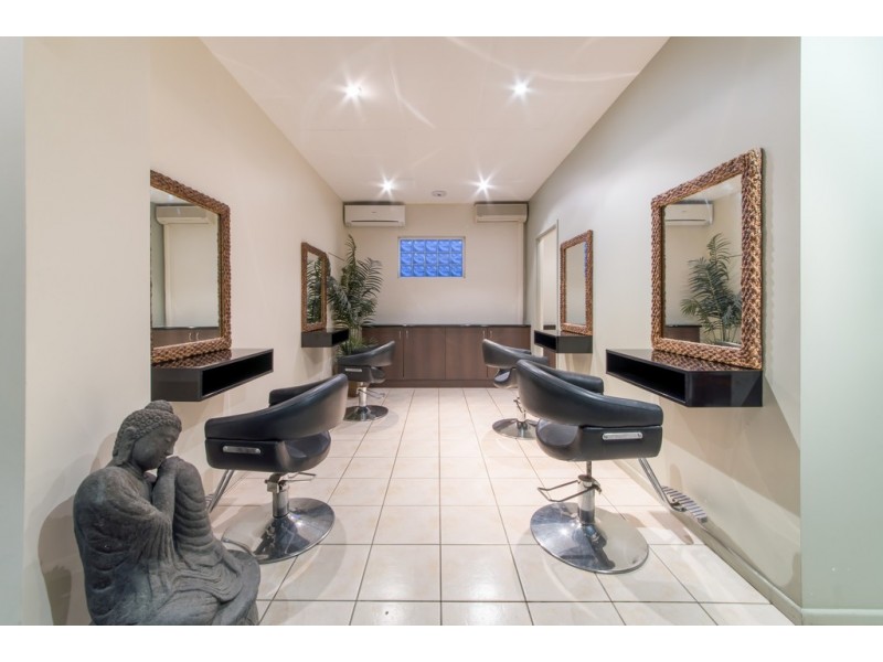 2 / 44 Coral Esplanade, Cannonvale QLD 4802