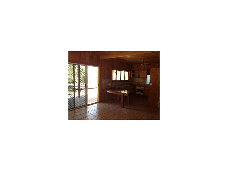 75A Pringle Road, Cannonvale QLD 4802