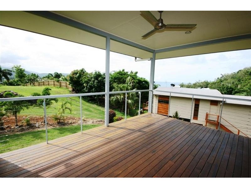 53 Eshelby Drive, Cannonvale QLD 4802