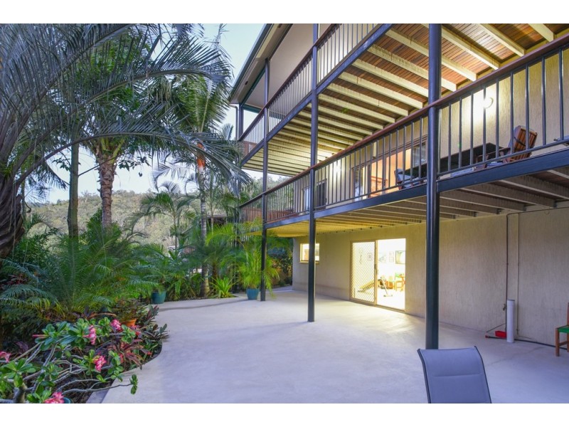 14 Country Road, Cannonvale QLD 4802