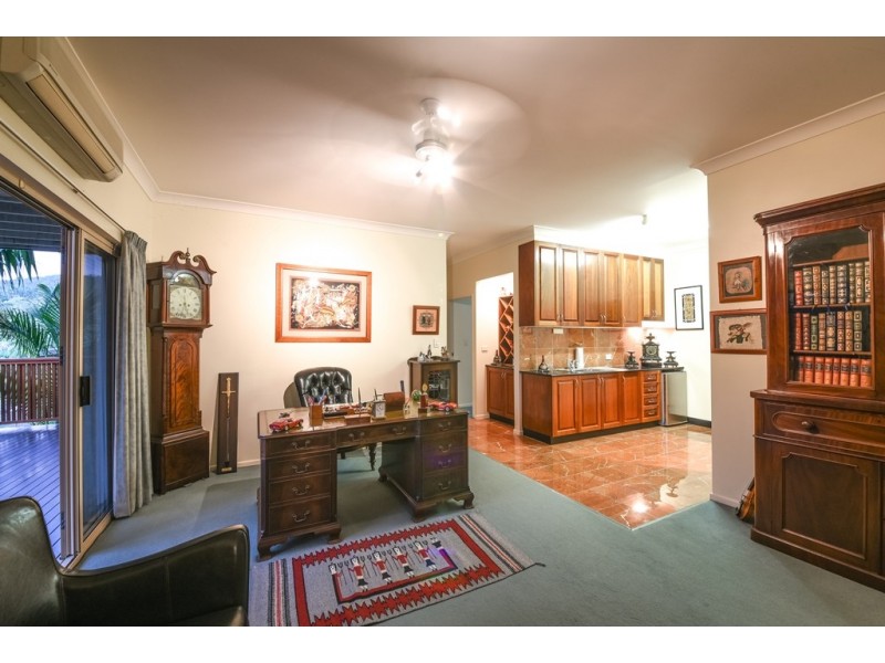 14 Country Road, Cannonvale QLD 4802