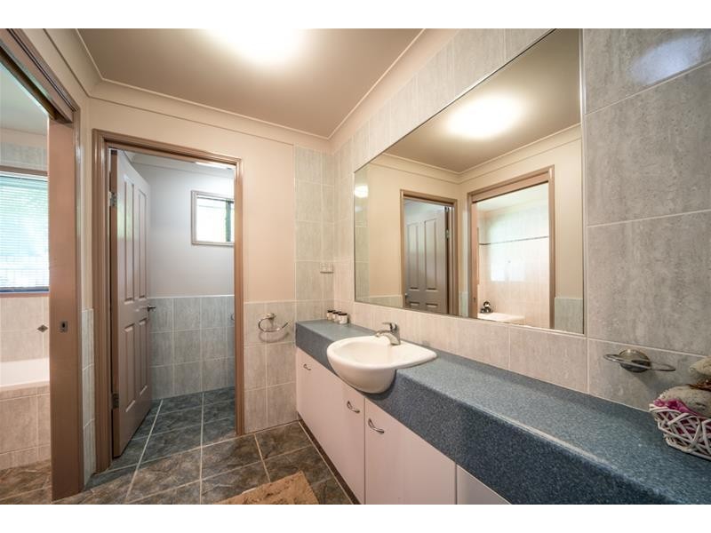 61 Parkwood Terrace, Cannonvale QLD 4802