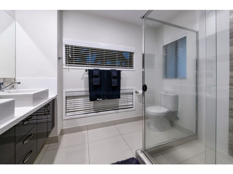 9 Jonquill Court, Cannonvale QLD 4802