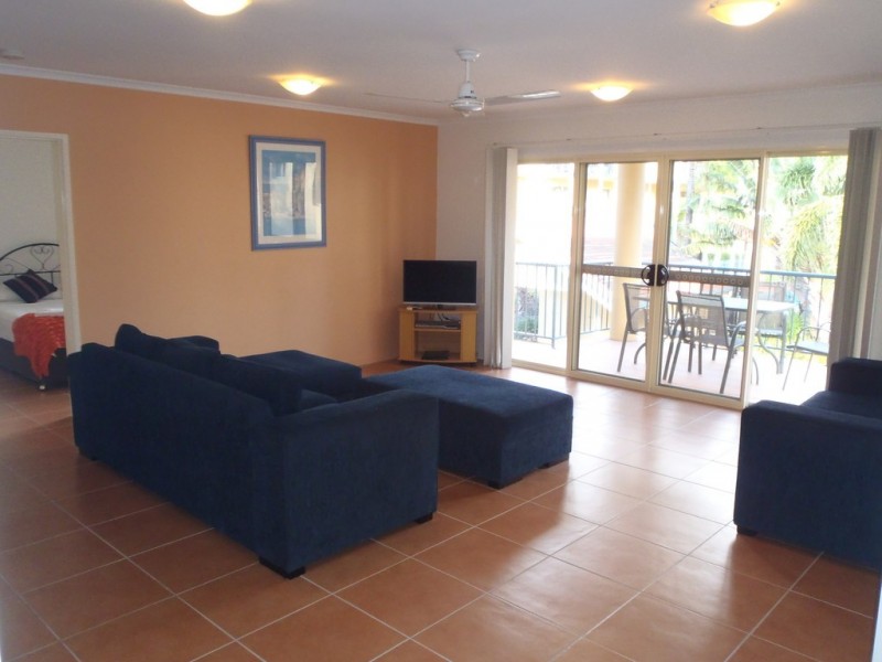 6/24 Beach Road, Cannonvale QLD 4802