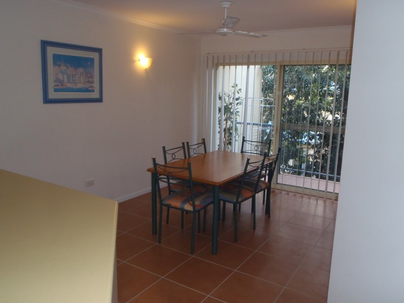 6/24 Beach Road, Cannonvale QLD 4802