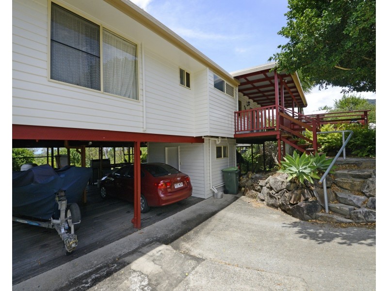 10 South Molle Boulevard, Cannonvale QLD 4802