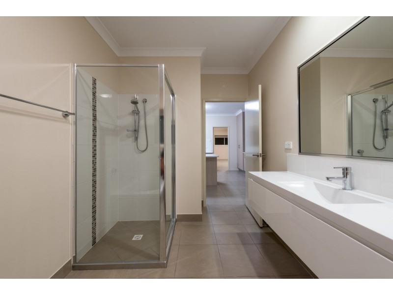 3/13 Border Drive, Cayman Estate, Cannonvale QLD 4802