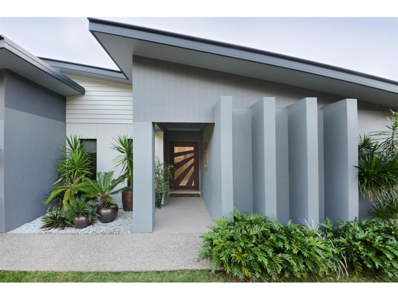 26-28 Endeavour Circuit, Cannonvale QLD 4802