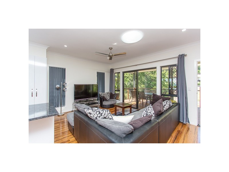 43 Eshelby Drive, Cannonvale QLD 4802